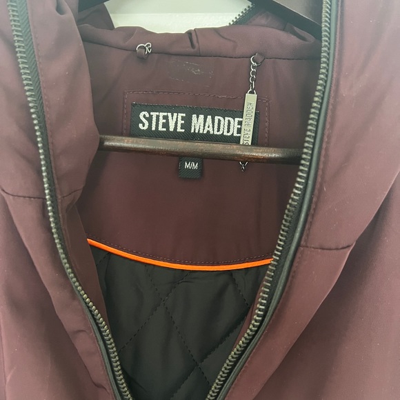 Women's Steve Madden quilted medium weight coat. - Picture 5 of 5